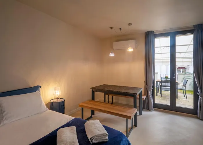 Blu Mazzini 1 - Luxury Con Terrazza Privata - Barocco Collection Apartment *