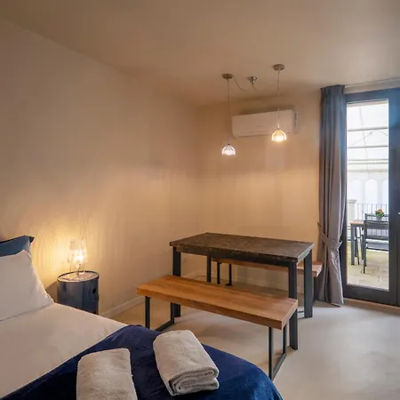 Blu Mazzini Apartments - Monolocali Con Terrazza Privata E Netflix - Lecce Centro Lägenhet *